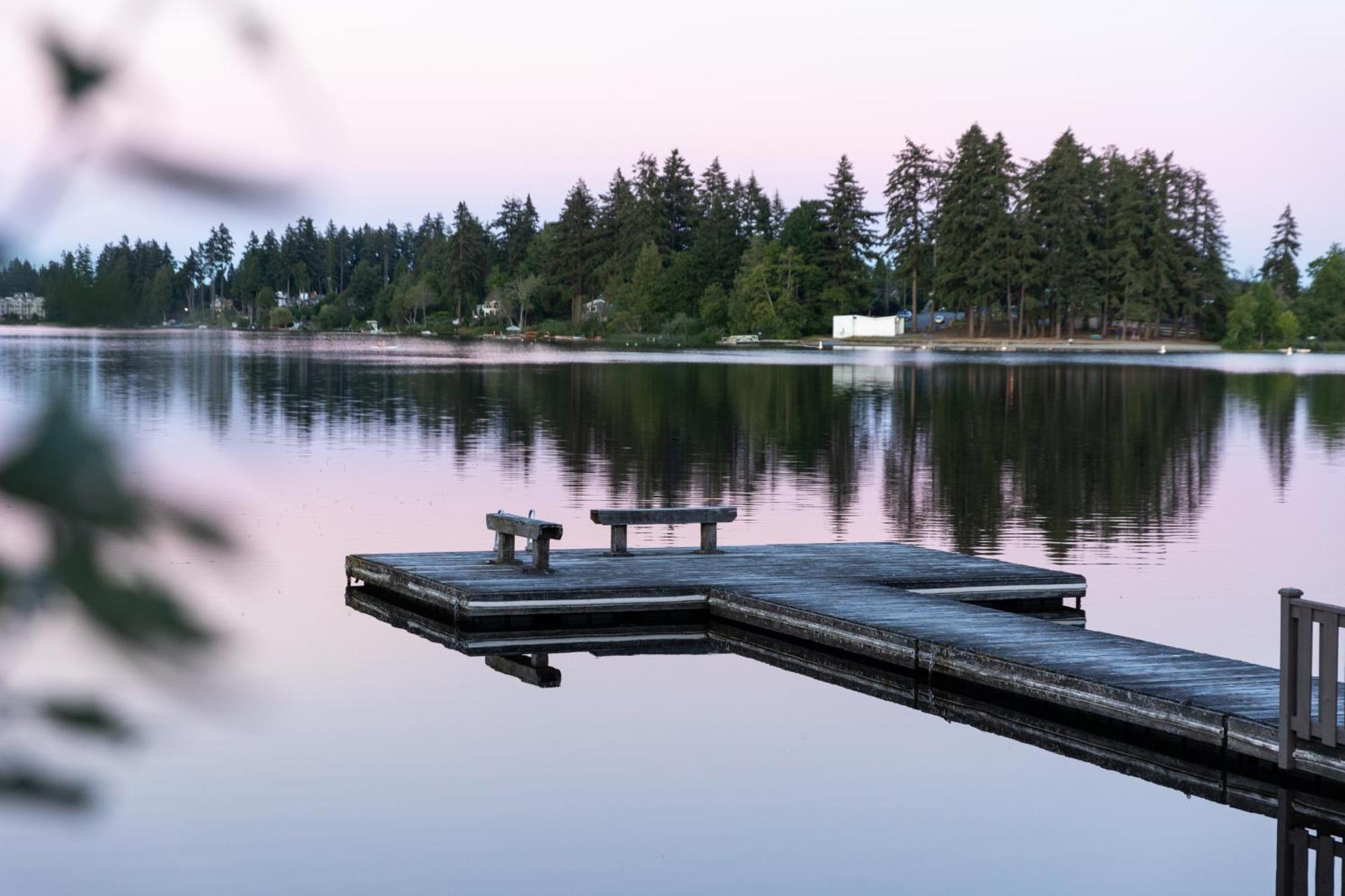 Inn On Long Lake Nanaimo Esterno foto