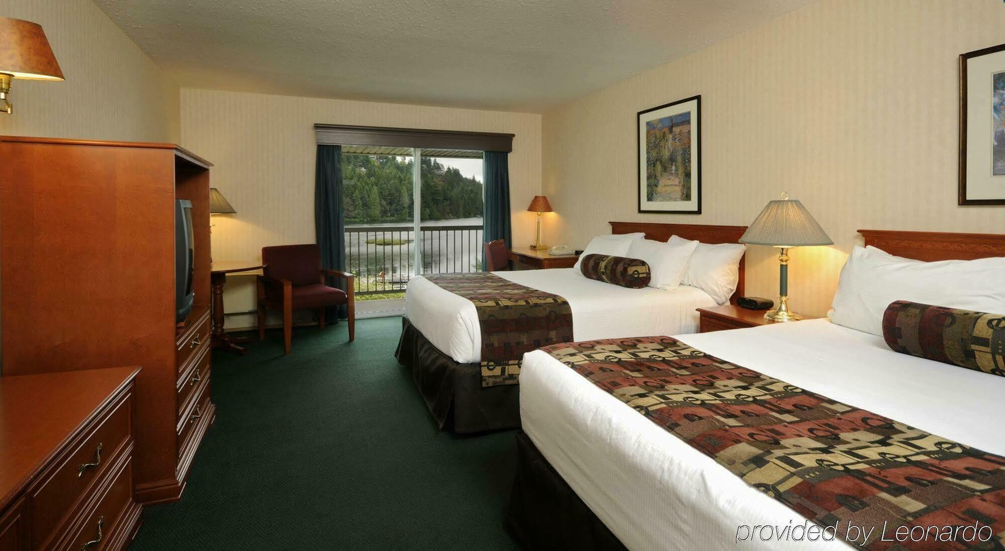 Inn On Long Lake Nanaimo Esterno foto